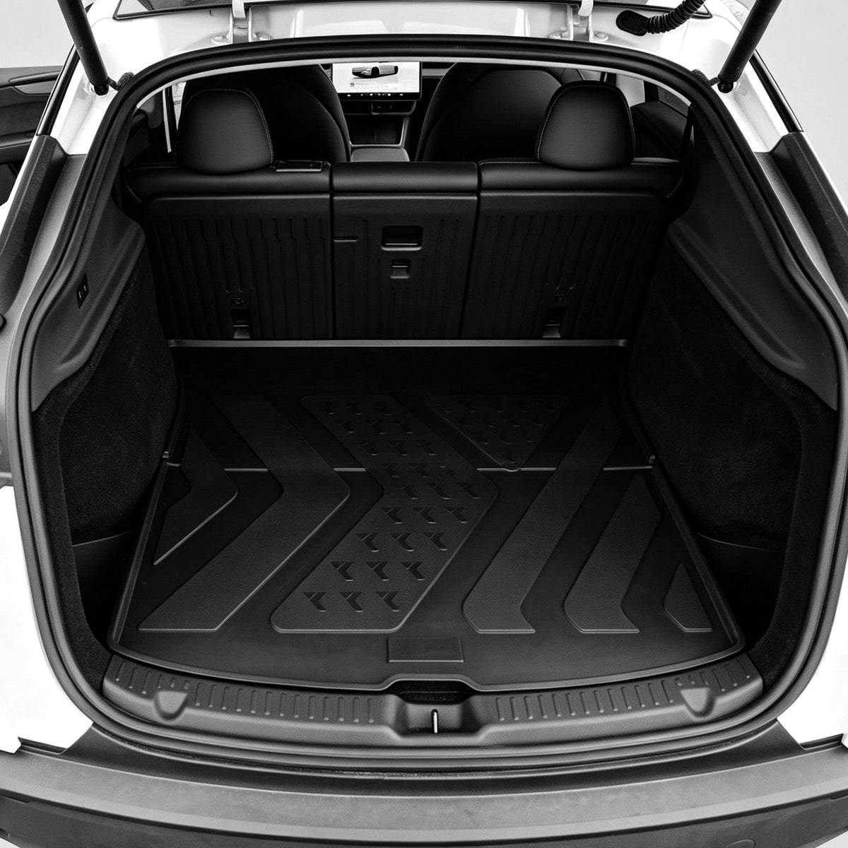 Injection Molded vs. Thermoformed Floor Mats: What’s the Difference?